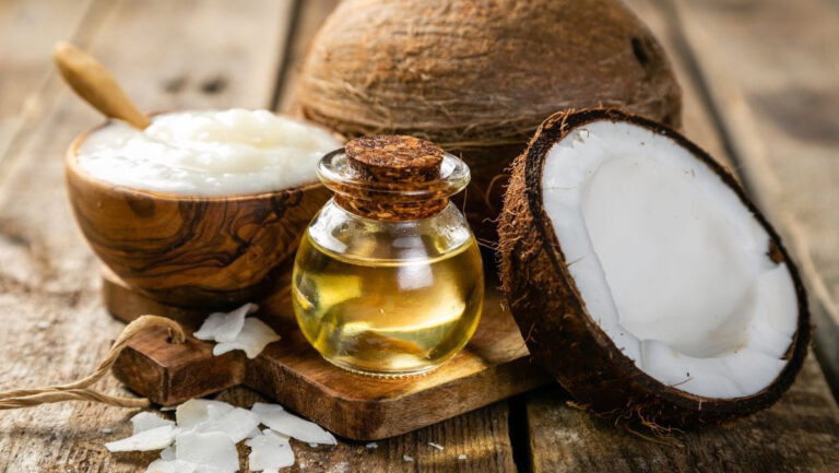 Dầu dừa có tốt cho da không? Công dụng và cách dùng dầu dừa hiệu quả