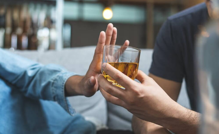 Thực phẩm và đồ uống nên hạn chế khi bị viêm khớp