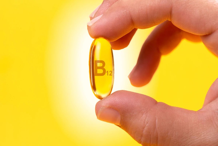 Vitamin B12 là gì? Công dụng, cách bổ sung và dấu hiệu thiếu hụt