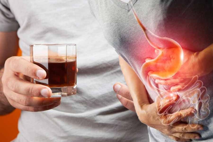 Đau dạ dày do uống nhiều rượu bia, hút thuốc lá