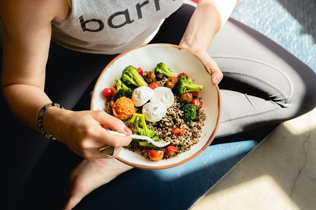 Ăn Eat Clean một ngày cần bao nhiêu calo?